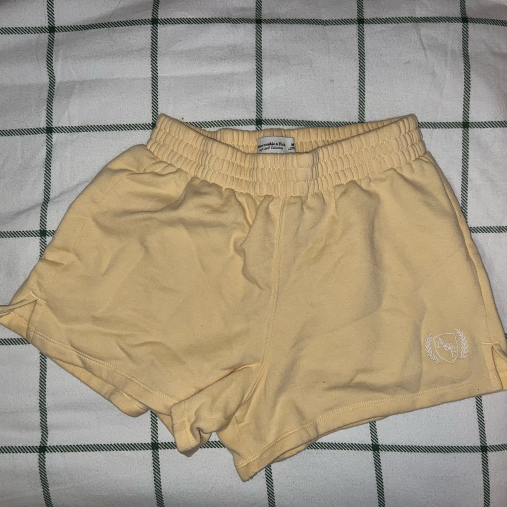 a&f shorts